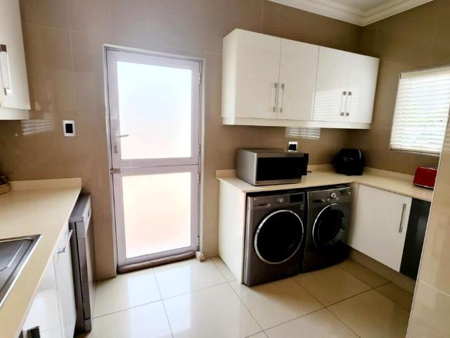 5 Bedroom house for sale in Kindlewood Estate, Mount Edgecombe