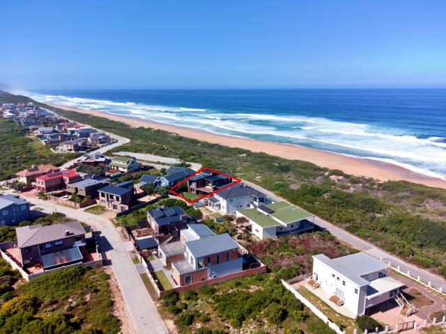 5 Bedroom House For Sale in Kleinkrantz