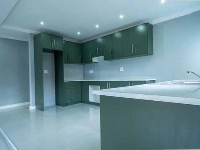 5 Bedroom House For Sale in Heathfield