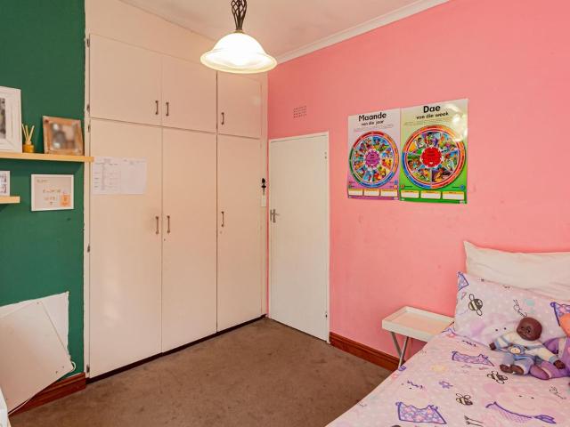 6 Bedroom house for sale in Helderkruin, Roodepoort