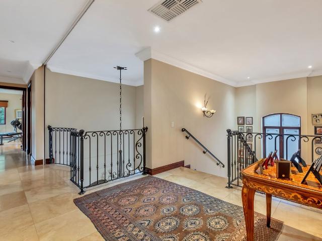 5 Bedroom House For Sale in Morningside Manor