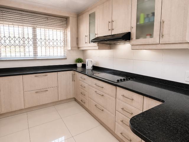 5 Bedroom House For Sale in Margate