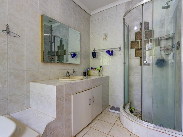 5 Bedroom House For Sale in Norkem Park