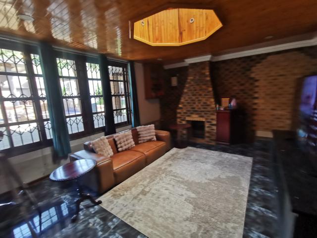 5 Bedroom House For Sale in Naturena