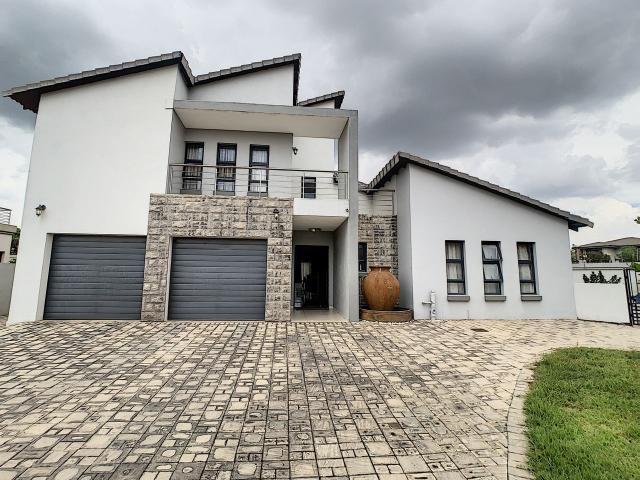 5 Bedroom House For Sale in Newmark Estate