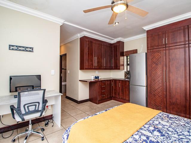 5 Bedroom House For Sale in Sonheuwel Ext 1