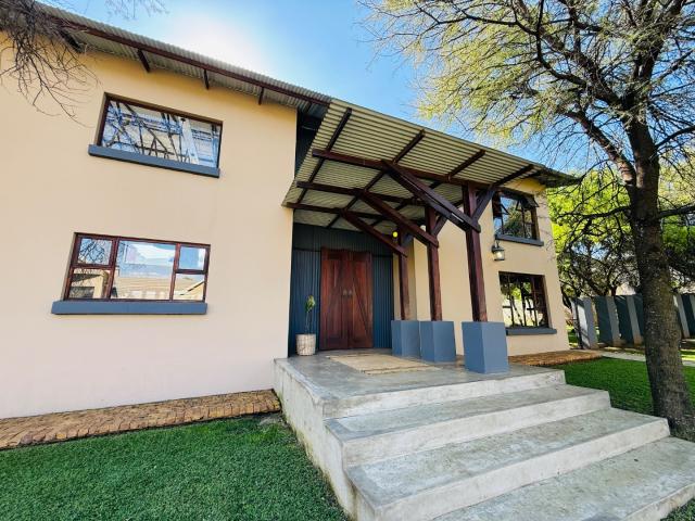 5 Bedroom House For Sale in Sable Hills