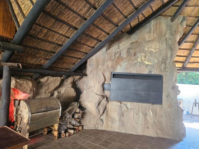 5 Bedroom House For Sale in Safari Gardens
