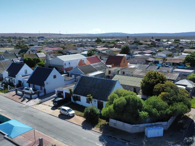 5 Bedroom House For Sale in Saldanha Central