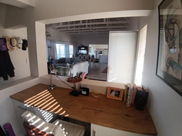 5 Bedroom House For Sale in Seafield