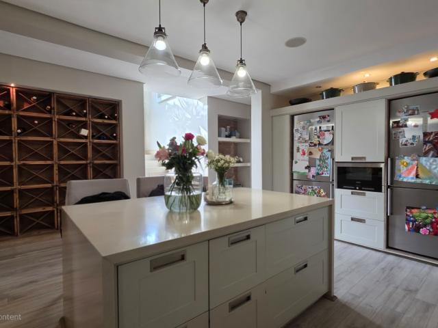 5 Bedroom House For Sale in Silver Lakes Golf Estate