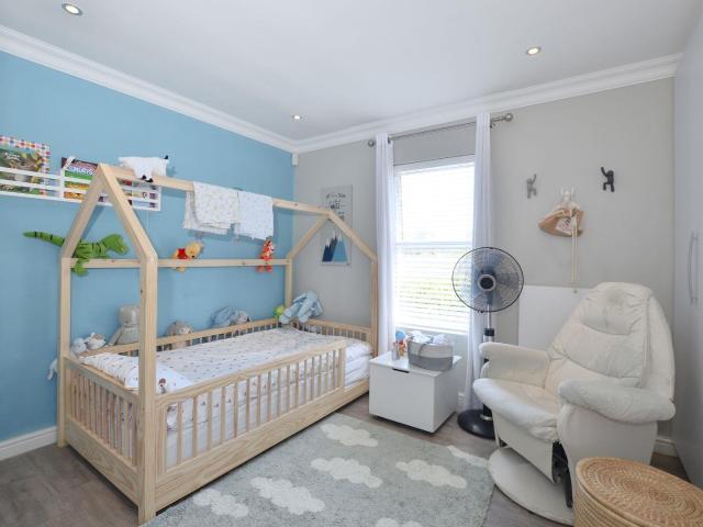5 Bedroom House For Sale in Sunset Beach