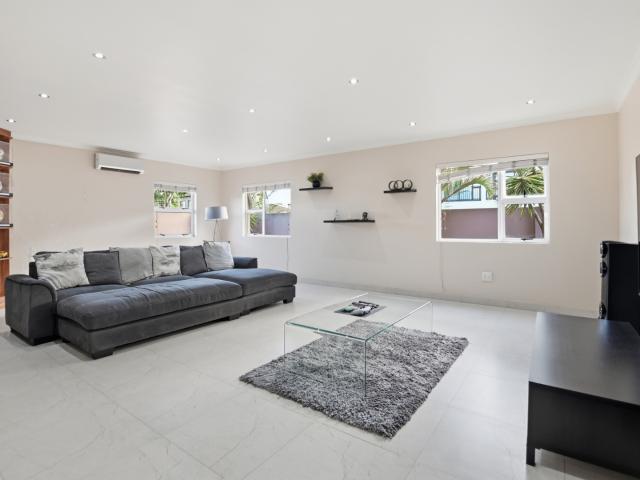 5 Bedroom House For Sale in Parklands