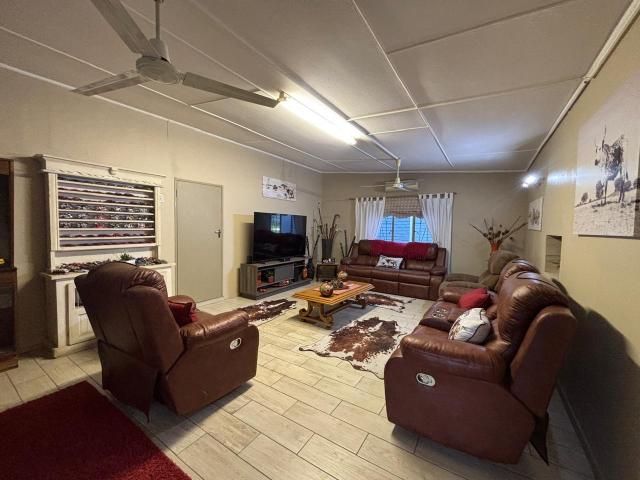 5 Bedroom House For Sale in Phalaborwa