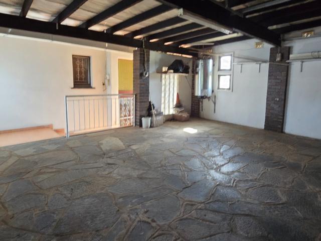 5 Bedroom House For Sale in Red Hill