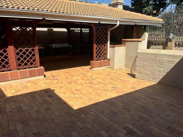 5 Bedroom house for sale in Waterkloof, Pretoria
