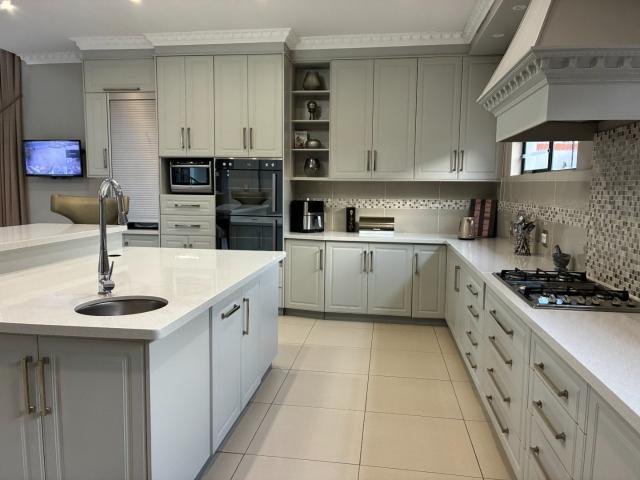 5 Bedroom House For Sale in Wild Olive Estate