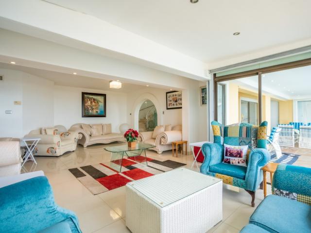 5 Bedroom House For Sale in Umhlanga Central