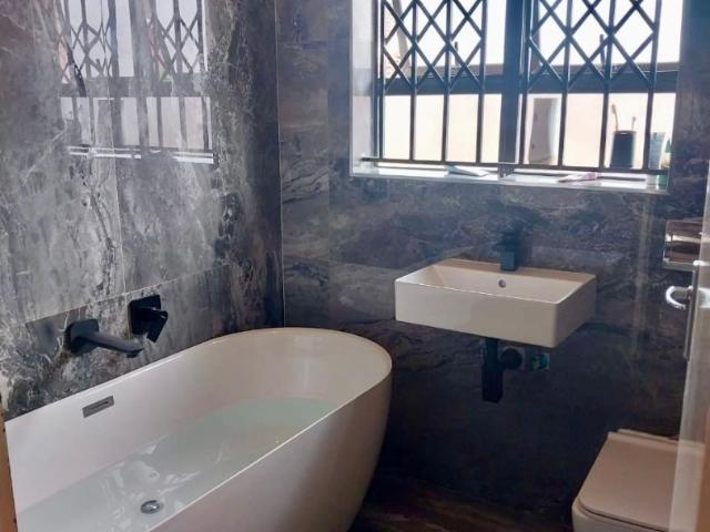 5 Bedroom House For Sale in Umlazi BB