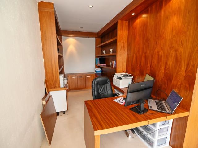 5 Bedroom House For Sale in Vierlanden