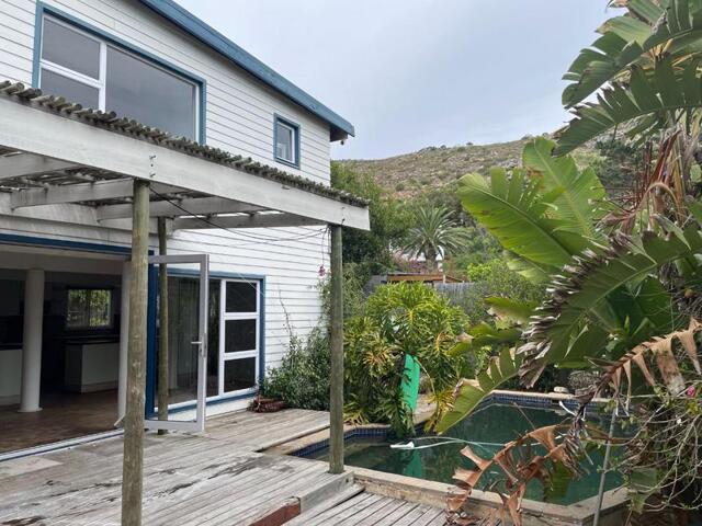 5 Bedroom House Kommetjie Western Cape 101745792