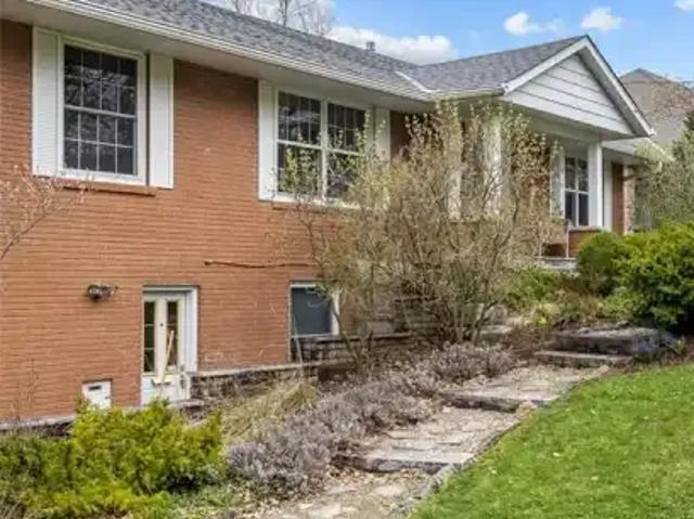 5 Bedroom House Kitchener ON 100443766