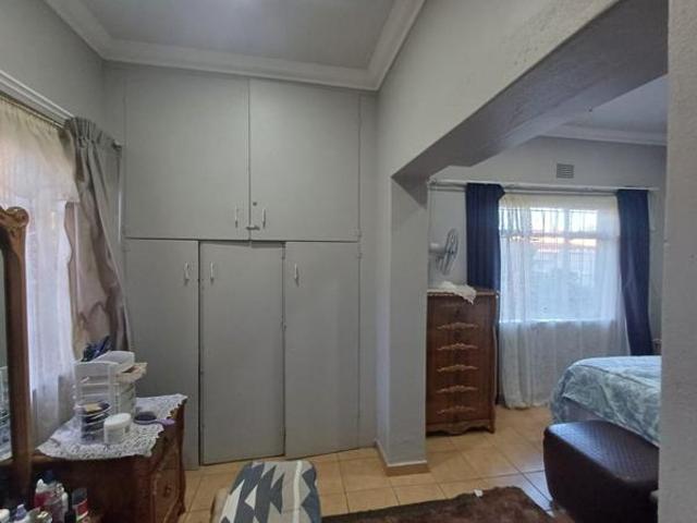 5 Bedroom House in Collerville