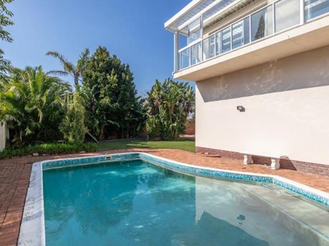 5 Bedroom House in Constantia
