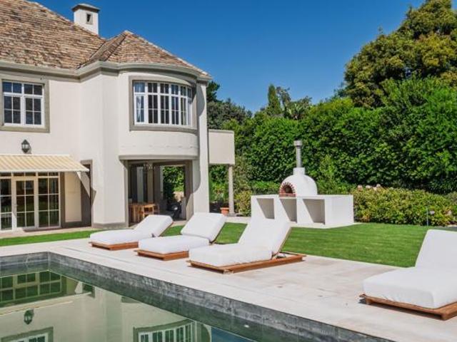 5 Bedroom House in Constantia