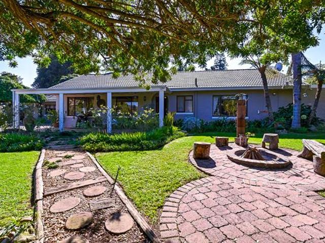 5 Bedroom House in Constantia