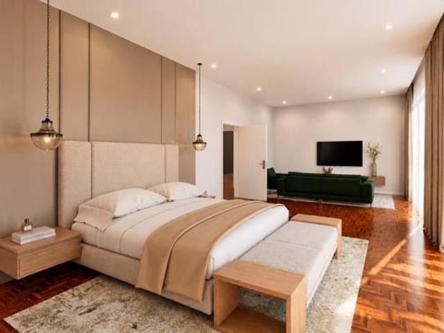 5 Bedroom House in Constantia