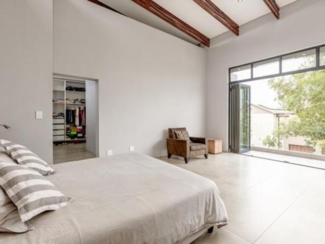 5 Bedroom House in Copperleaf Estate