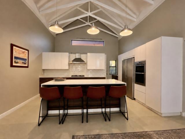 5 Bedroom House in Copperleaf Estate