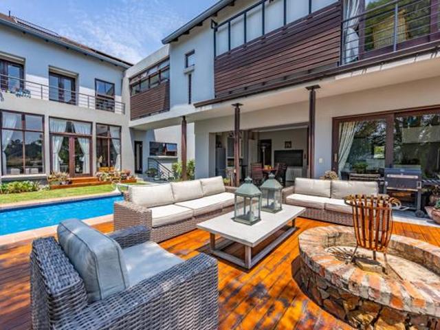 5 Bedroom House in Copperleaf Estate