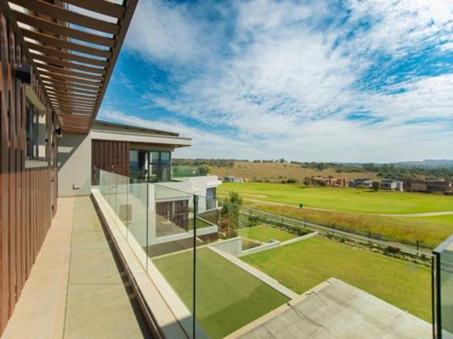 5 Bedroom House in Copperleaf Estate