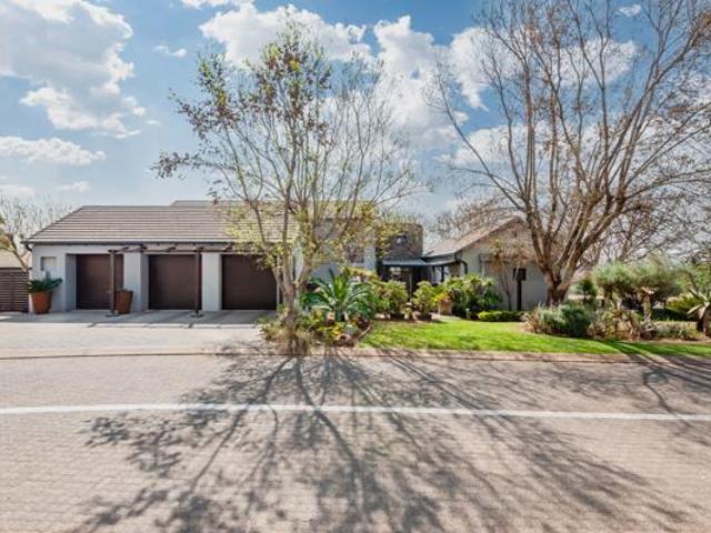 5 Bedroom House in Copperleaf Estate
