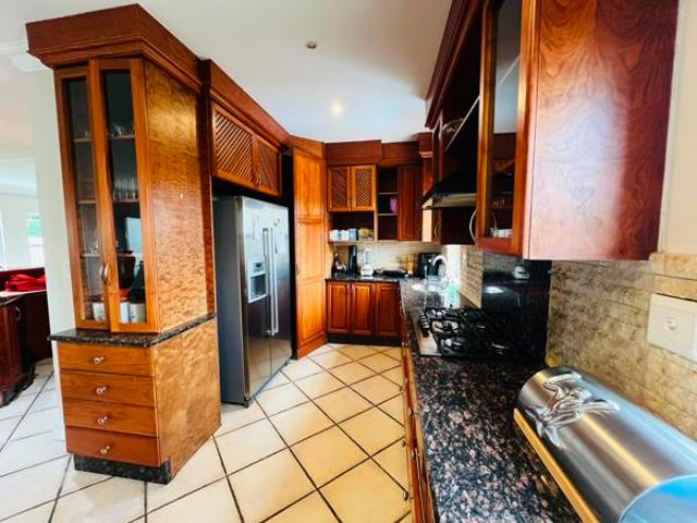 5 Bedroom House in Cornwall Hill