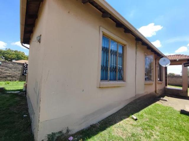 5 Bedroom House in Cosmo City