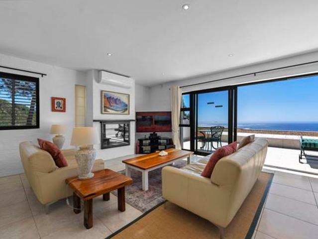 5 Bedroom House in Camps Bay