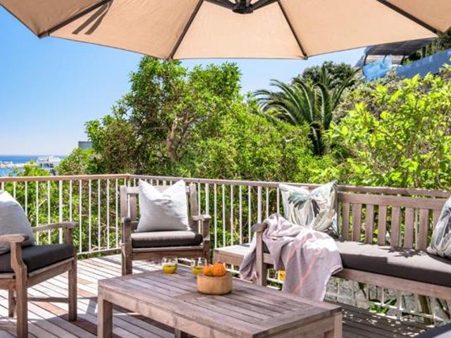 5 Bedroom House in Camps Bay