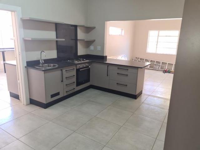 5 Bedroom House in Capricorn