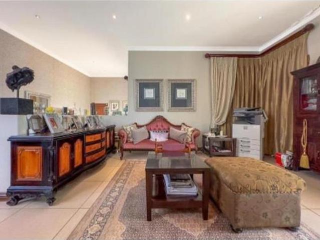 5 Bedroom House in Carlswald North Estate