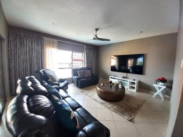 5 Bedroom House in Cashan