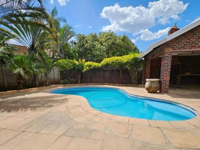 5 Bedroom House in Cashan