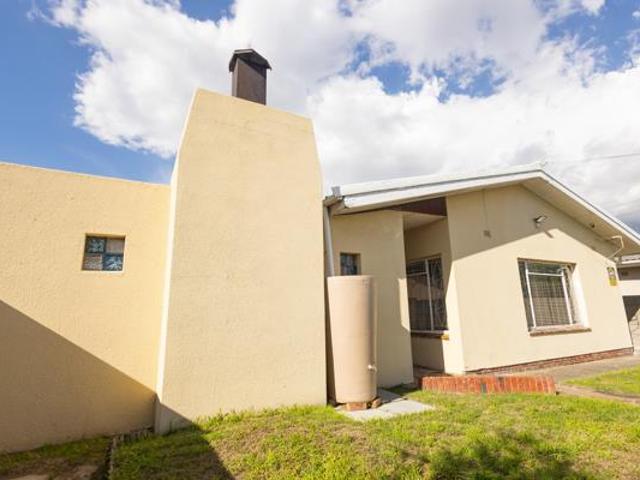 5 Bedroom House in Churchill Estate