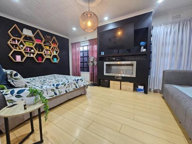 5 Bedroom House in Churchill Estate