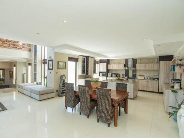 5 Bedroom House in Chelsea