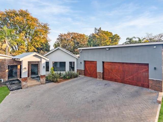 5 Bedroom House in Clubview