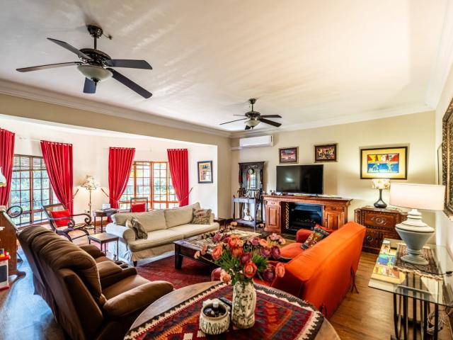 5 Bedroom House in Clubview