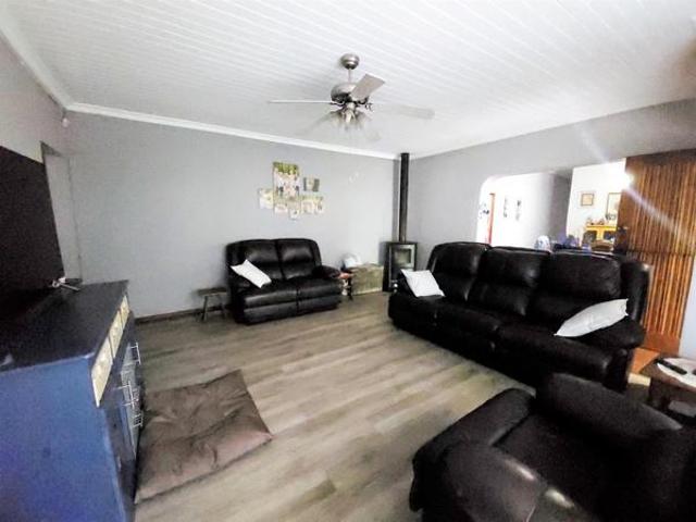 5 Bedroom House in Clubview
